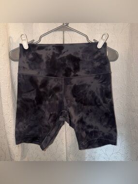 Lululemon Align shorts